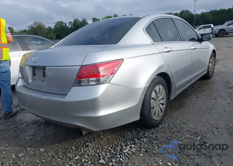 2008 Honda Accord 2.4 Lx z USA, uszkodzony, nr VIN JHMCP26338C070784